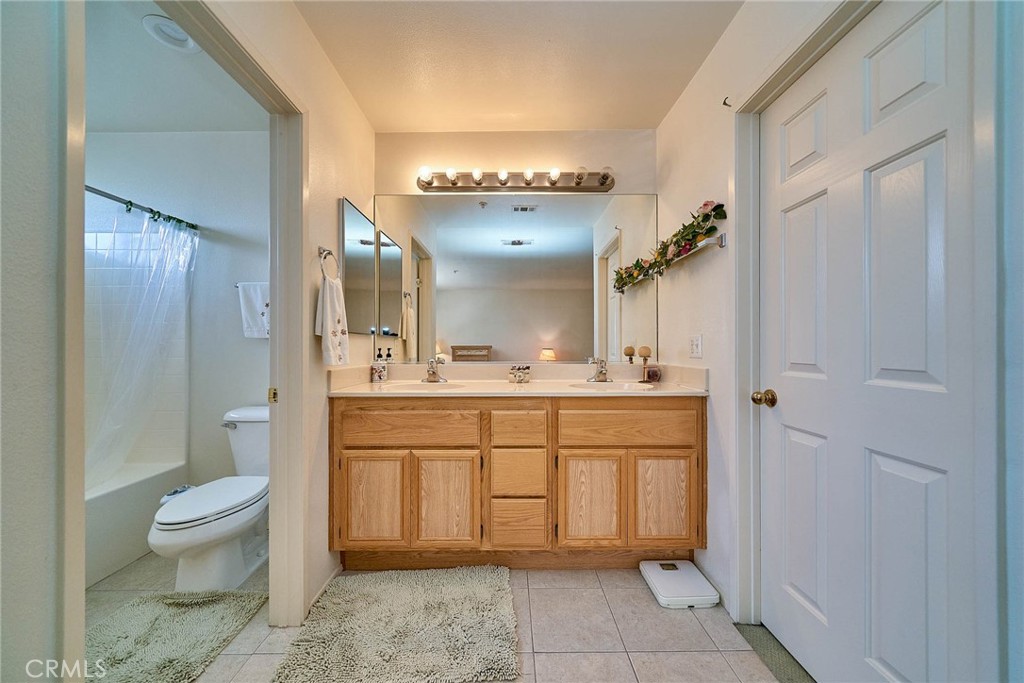 9008 Primavera Lane Property Photo 19