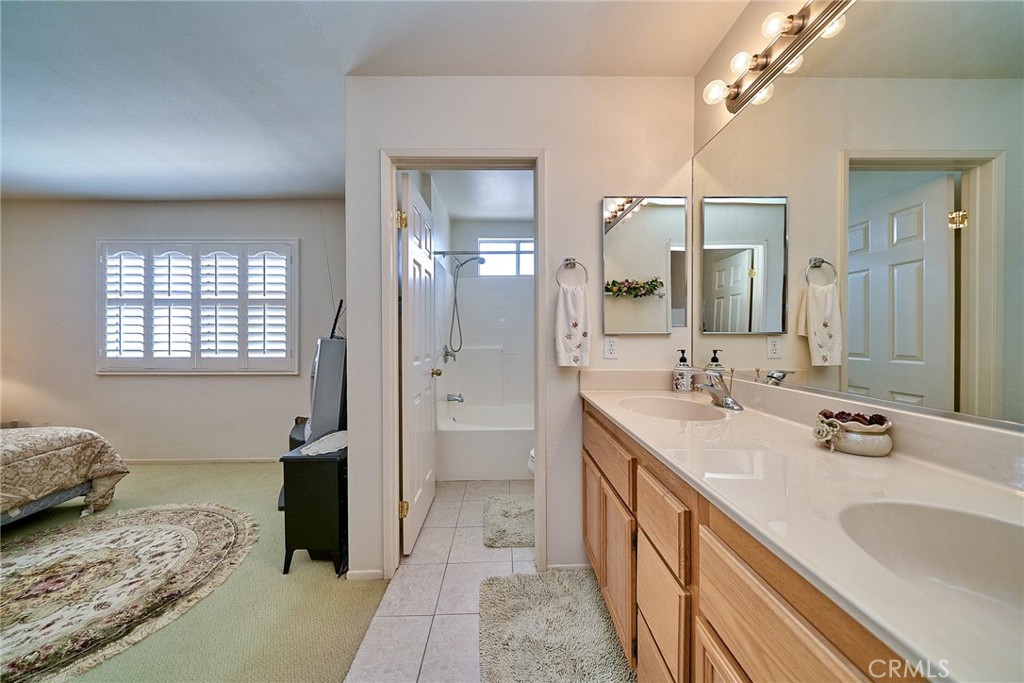9008 Primavera Lane Property Photo 20
