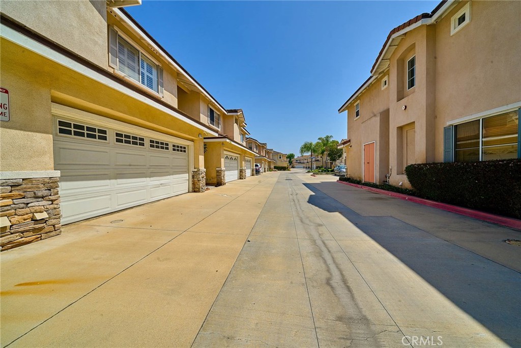9008 Primavera Lane Property Photo 41