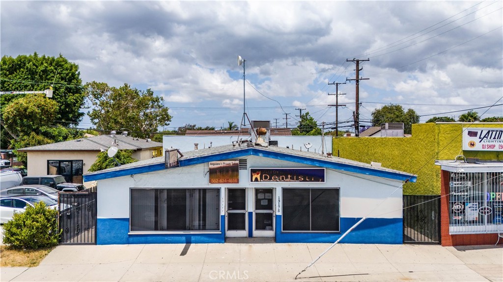 13175 Blvd. Paramount Property Photo 1