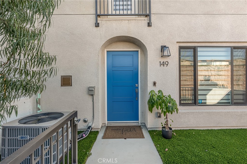 149 E Knox Property Photo 1