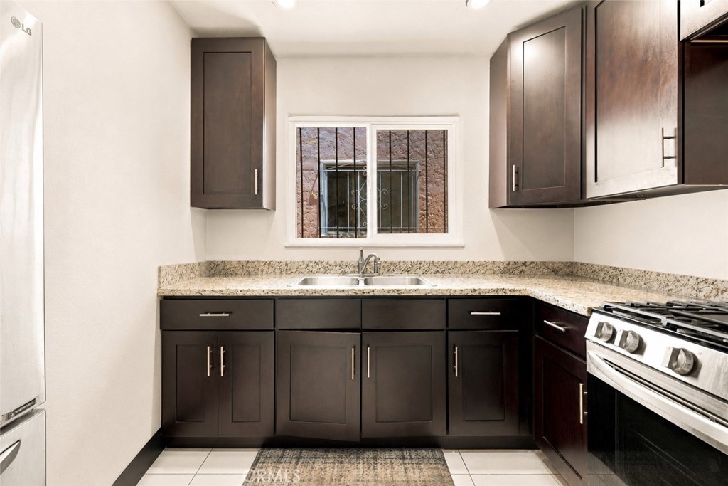 8701 Menlo Property Photo 4