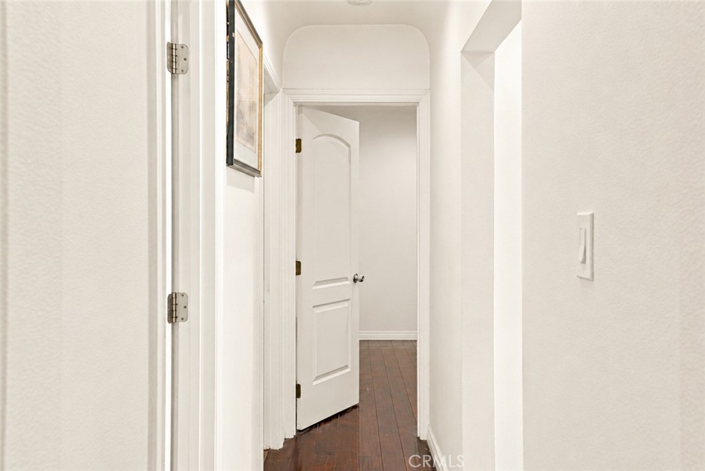 8701 Menlo Property Photo 5