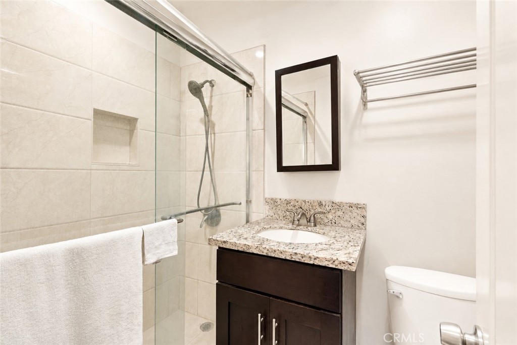 8701 Menlo Property Photo 9