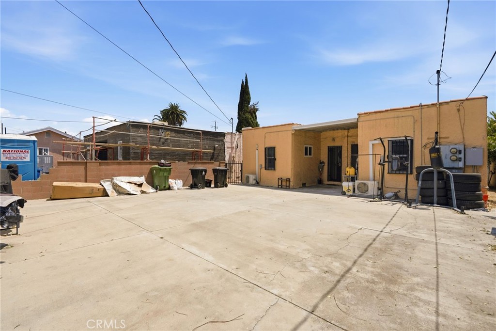 8701 Menlo Property Photo 13