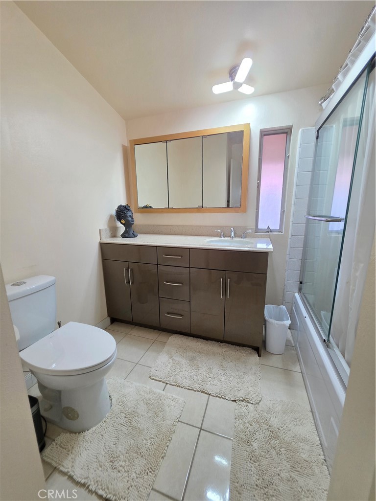 3050 S Bristol Street 8-d Property Photo 7