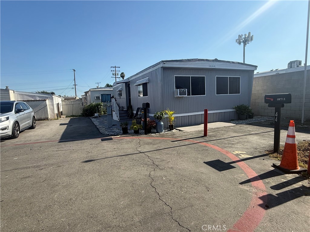 1517 Merced 43 Property Photo 2