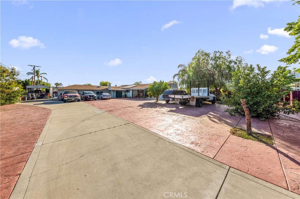 13441 Fenton Property Photo 3