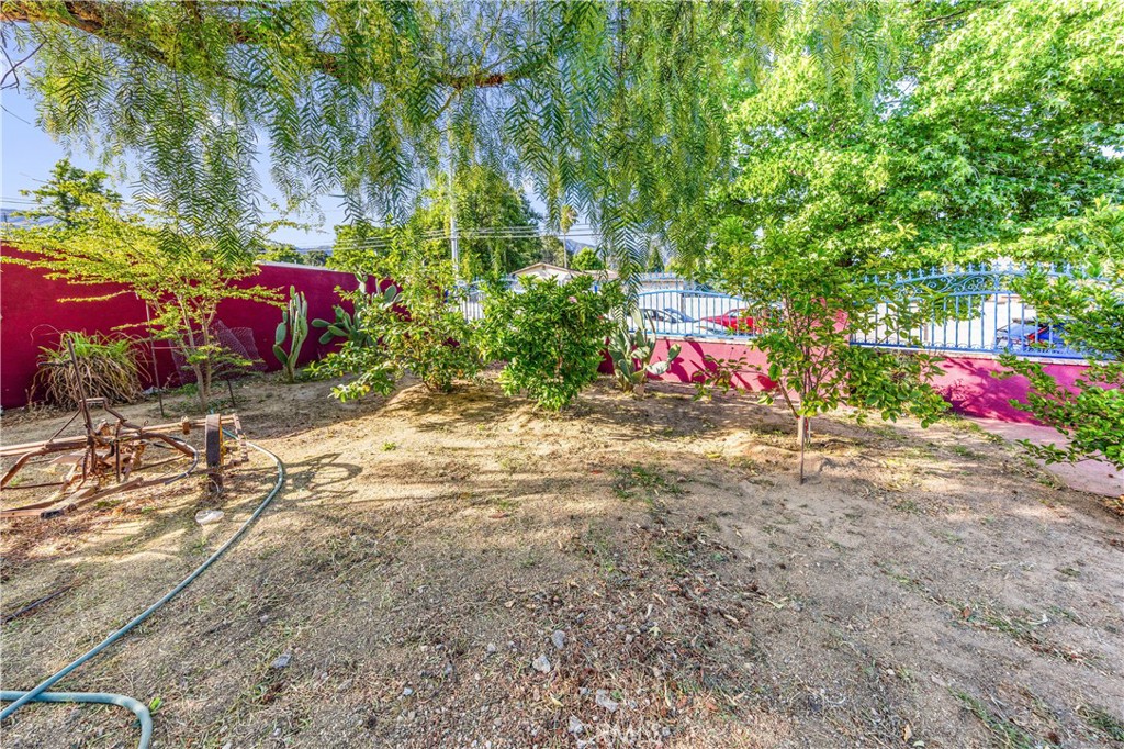 13441 Fenton Property Photo 6