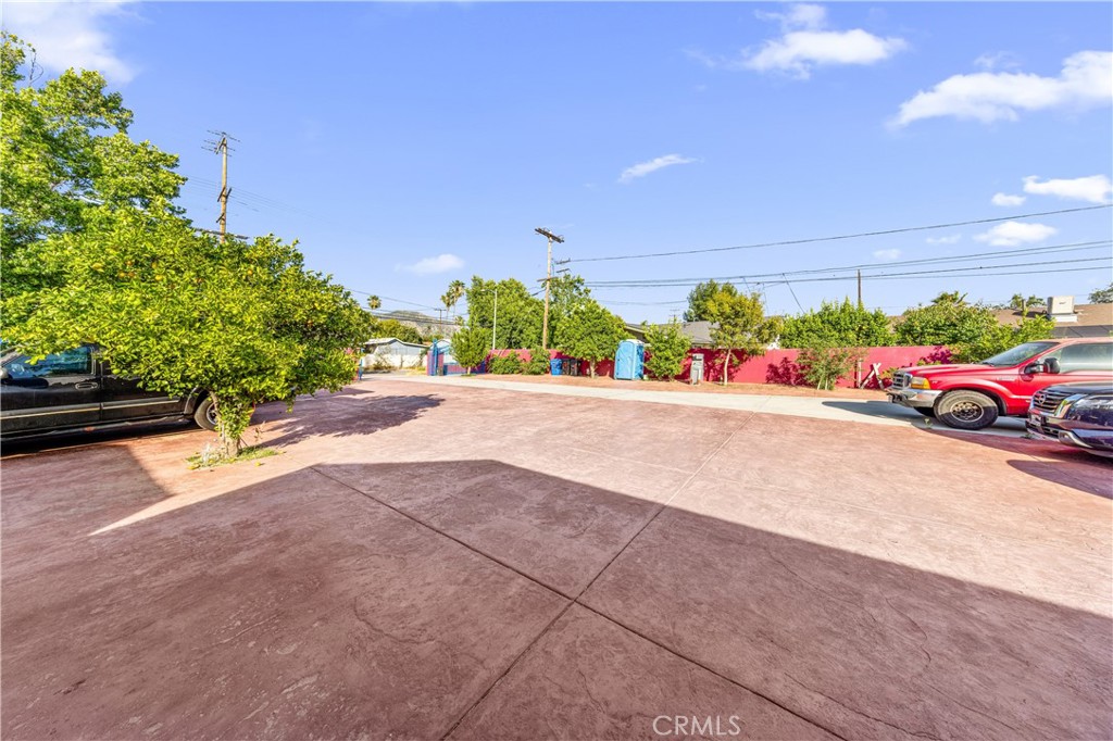 13441 Fenton Property Photo 10