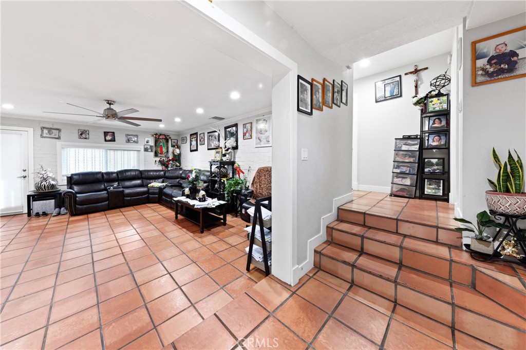 13441 Fenton Property Photo 14