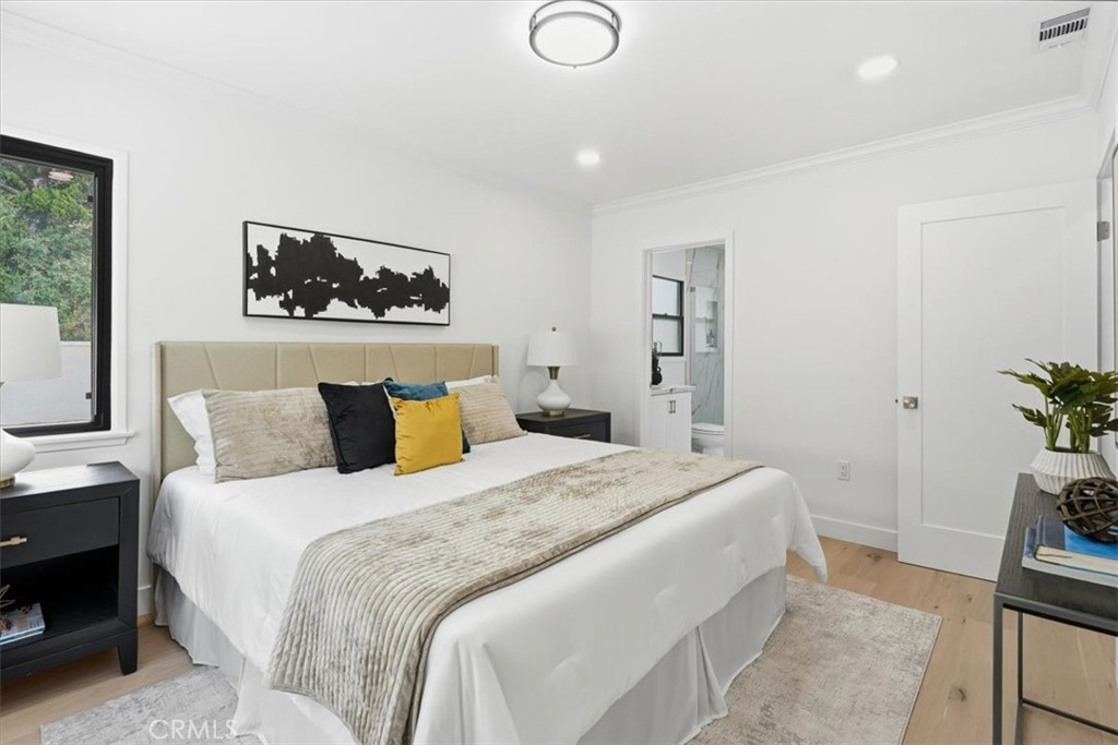 1814 N Studebaker Property Photo 15