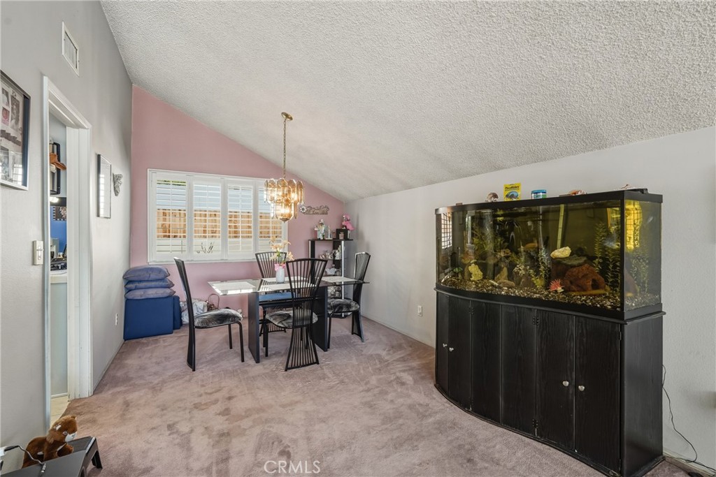 5457 Oxford Drive Property Photo 8