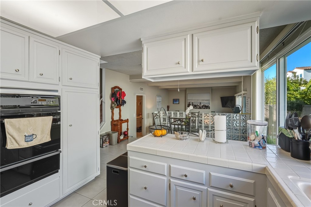 5457 Oxford Drive Property Photo 11