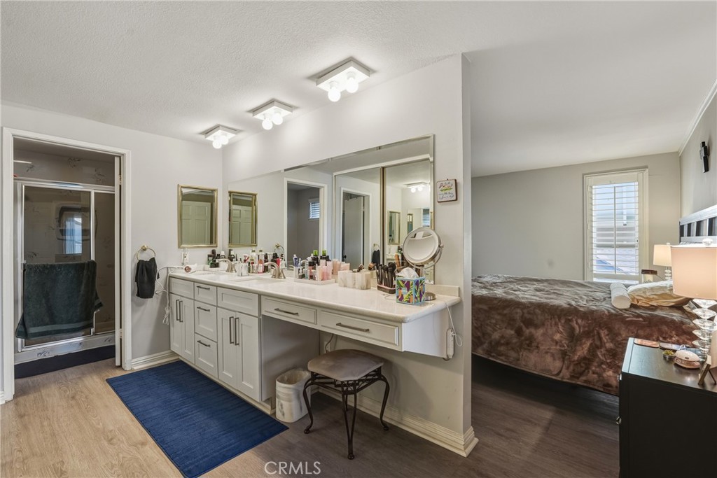 5457 Oxford Drive Property Photo 24