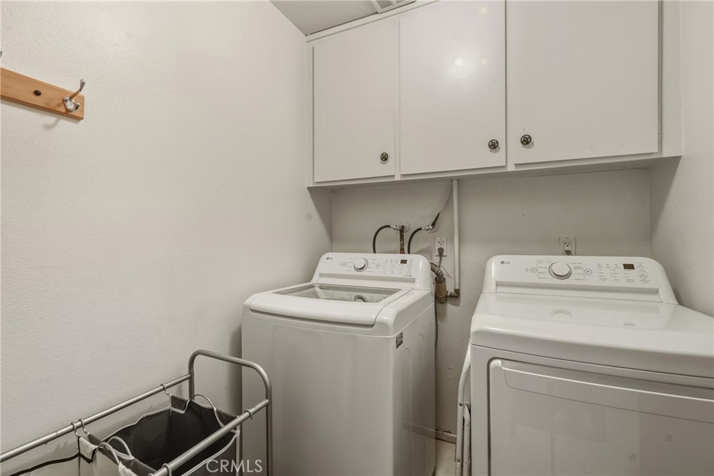 5457 Oxford Drive Property Photo 28