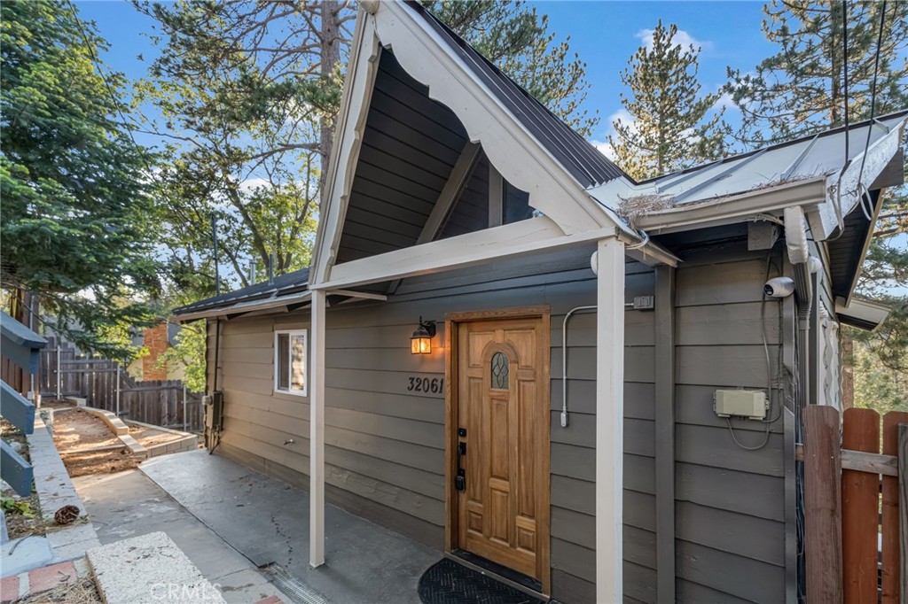 32061 Pine Cone Property Photo 1