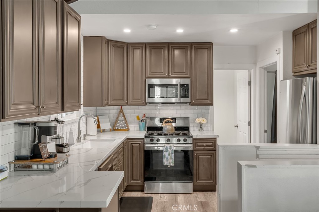 32061 Pine Cone Property Photo 16