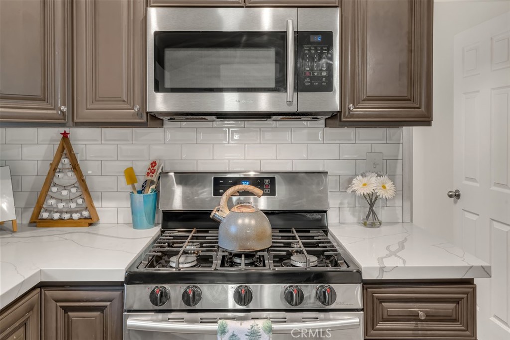 32061 Pine Cone Property Photo 18