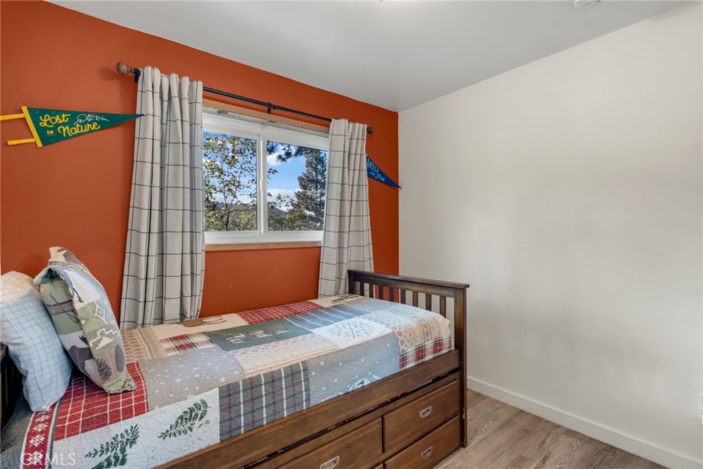 32061 Pine Cone Property Photo 32