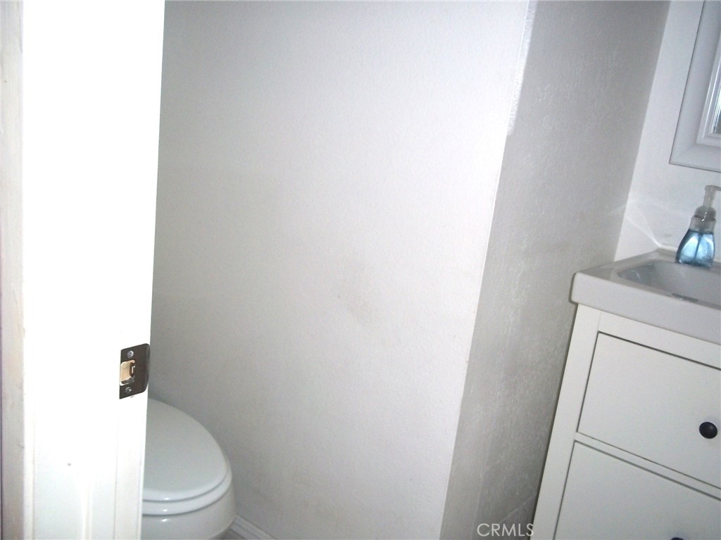 21970 Belshire Property Photo 11