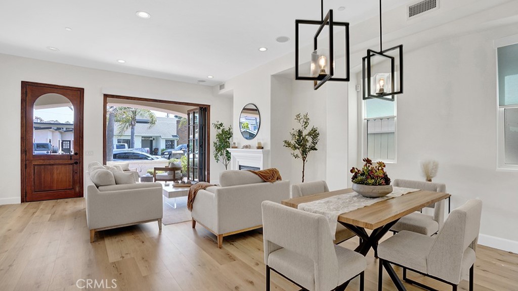 209 6th Property Photo 13