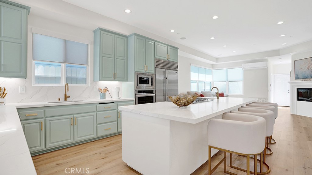 209 6th Property Photo 18