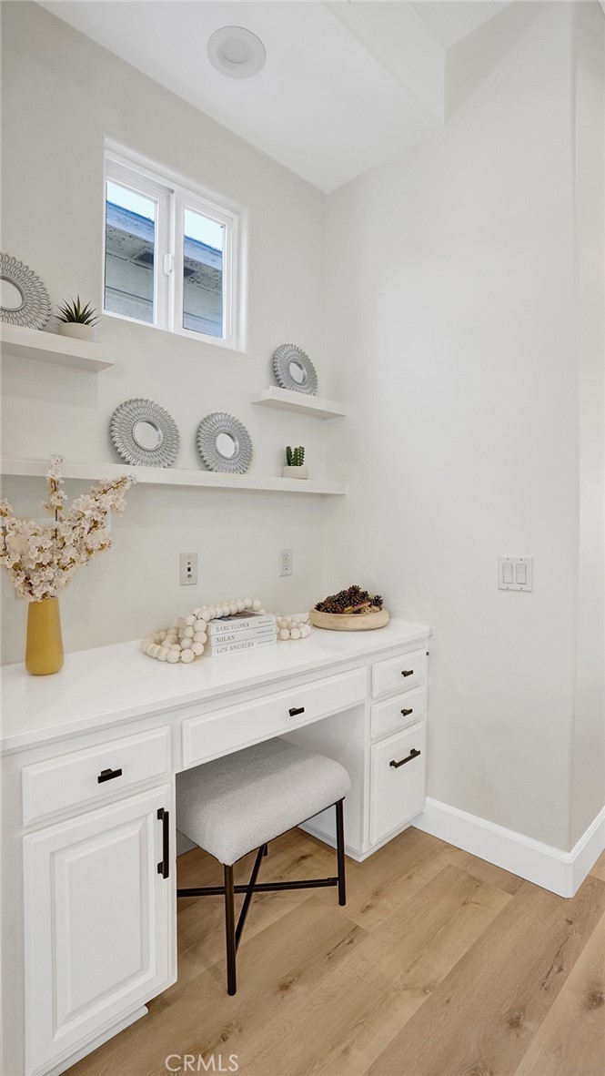 209 6th Property Photo 23