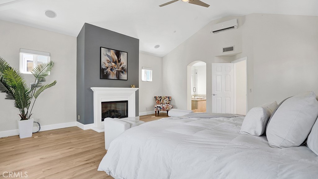 209 6th Property Photo 29