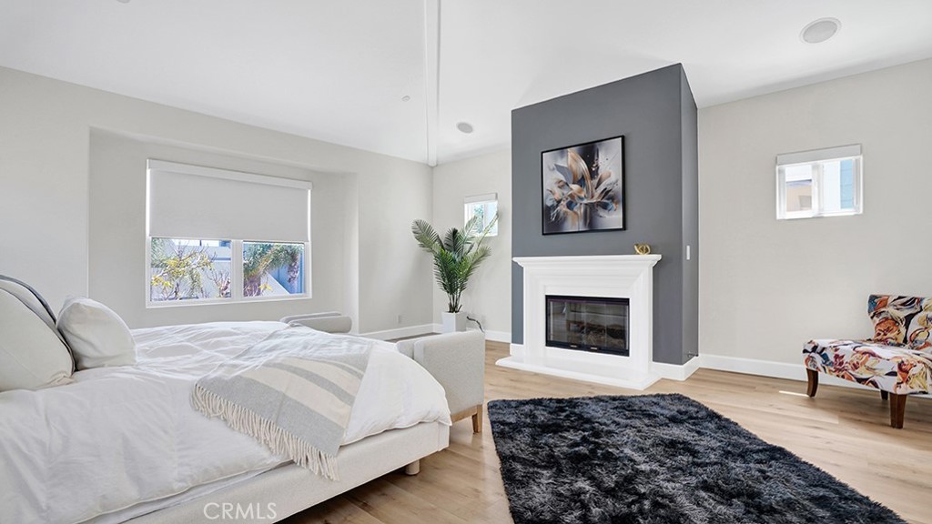 209 6th Property Photo 30