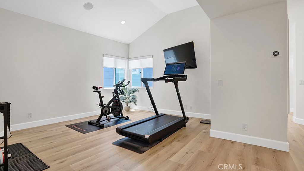 209 6th Property Photo 35