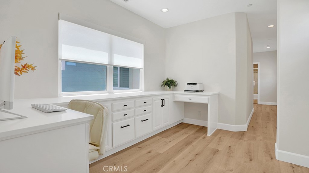 209 6th Property Photo 37