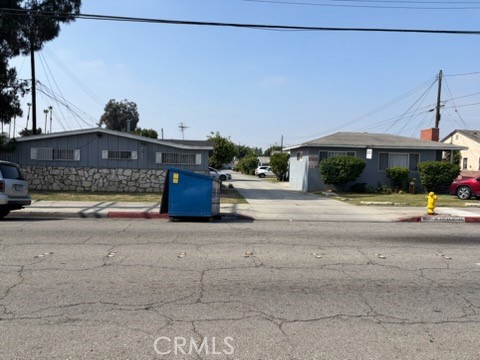 4642 Live Oak Property Photo 1