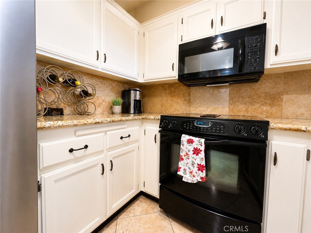 11410 Brookshire 212 Property Photo 2