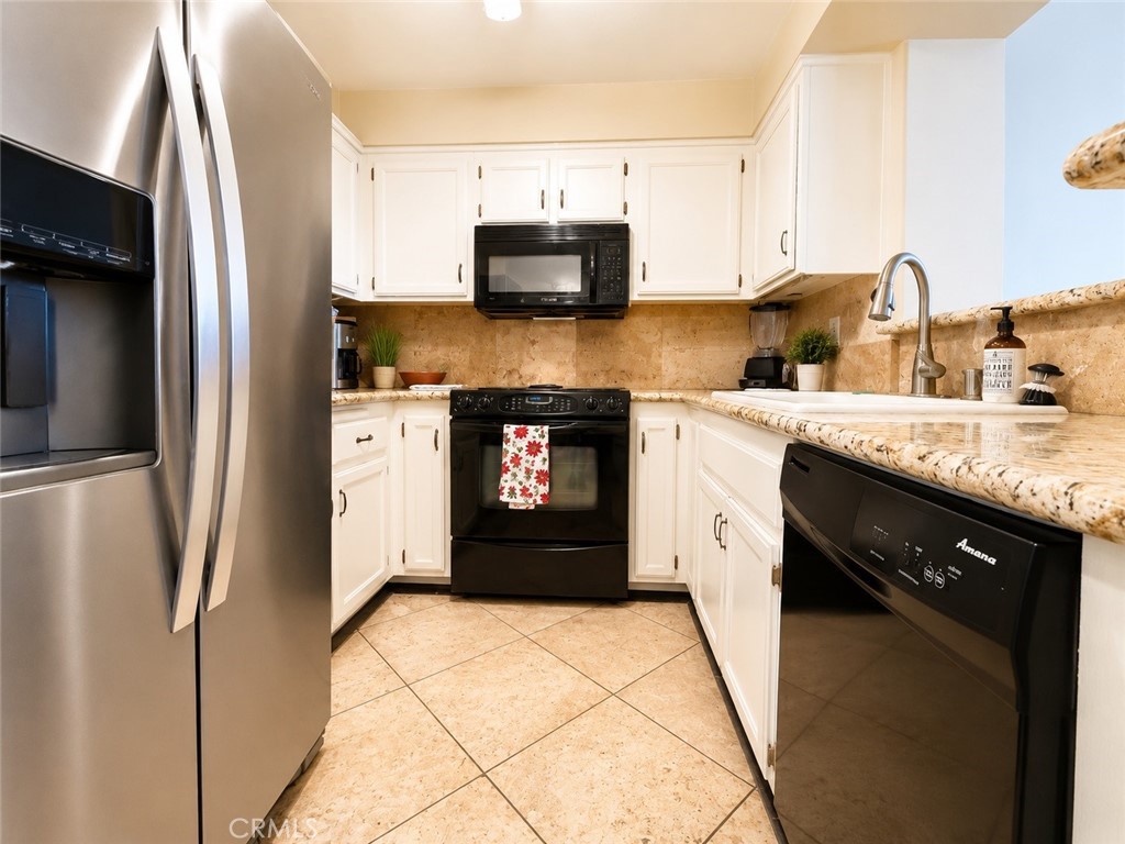 11410 Brookshire 212 Property Photo 3