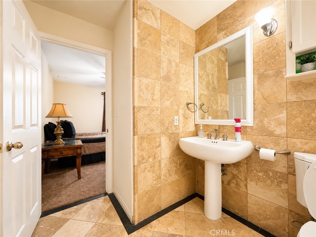 11410 Brookshire 212 Property Photo 6