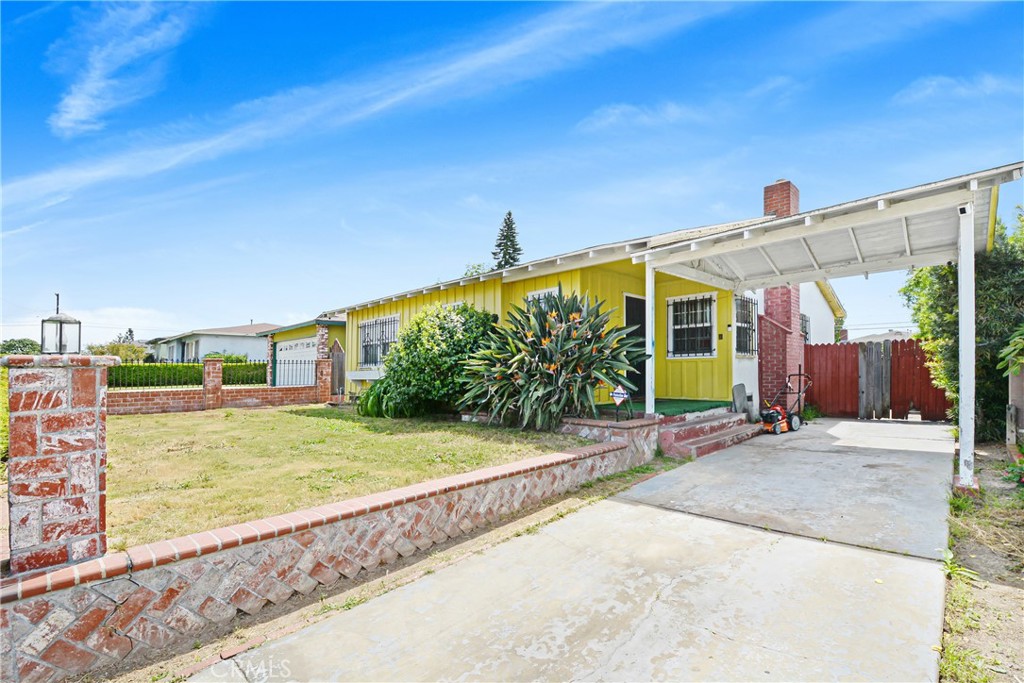 1122 W 124th Street Property Photo 1