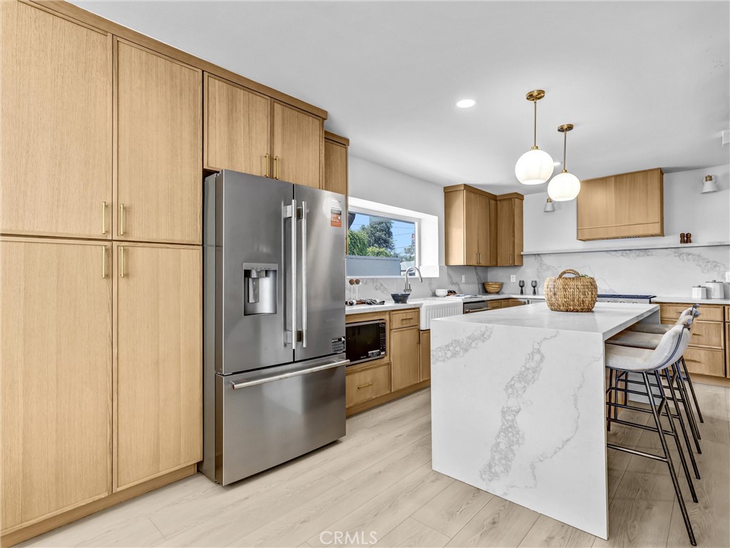 121 Beach Street Property Photo 8