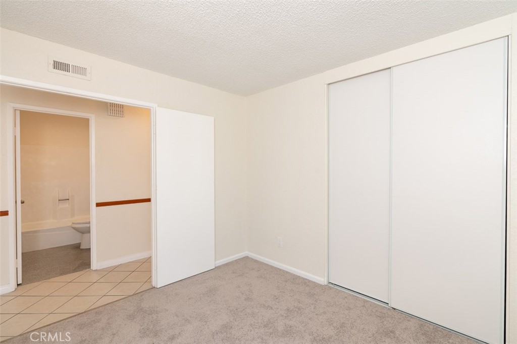 1216 Zurich Property Photo 14