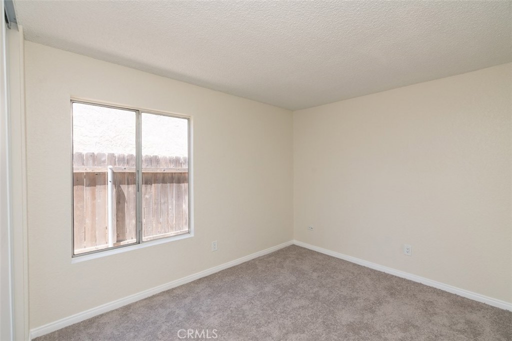 1216 Zurich Property Photo 15