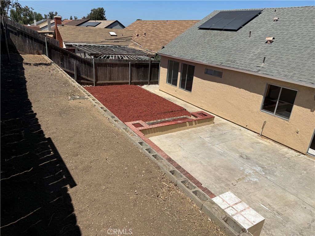 1216 Zurich Property Photo 27