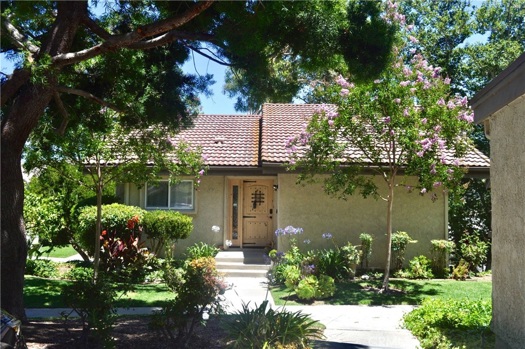 46 Meadowlark Property Photo 1