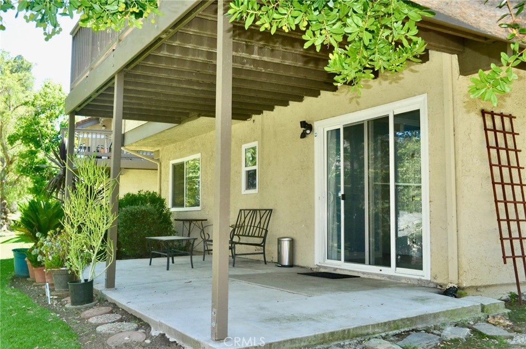 46 Meadowlark Property Photo 5