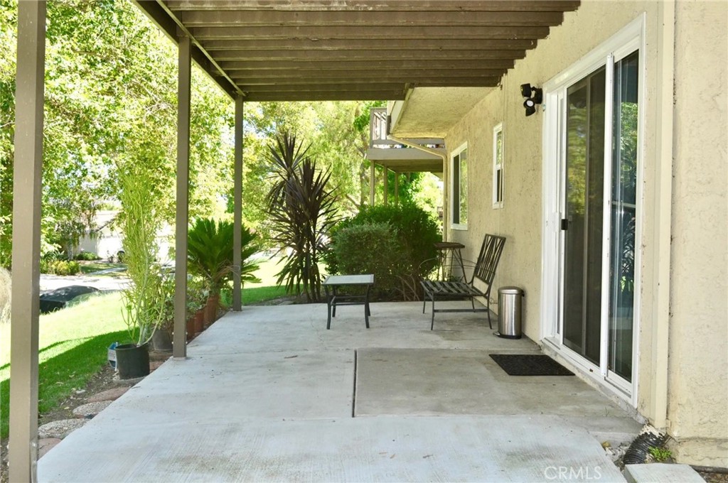 46 Meadowlark Property Photo 6