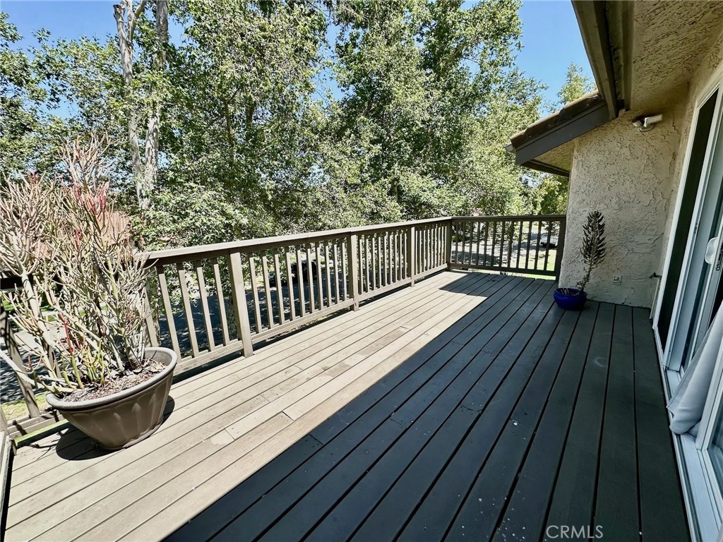 46 Meadowlark Property Photo 7