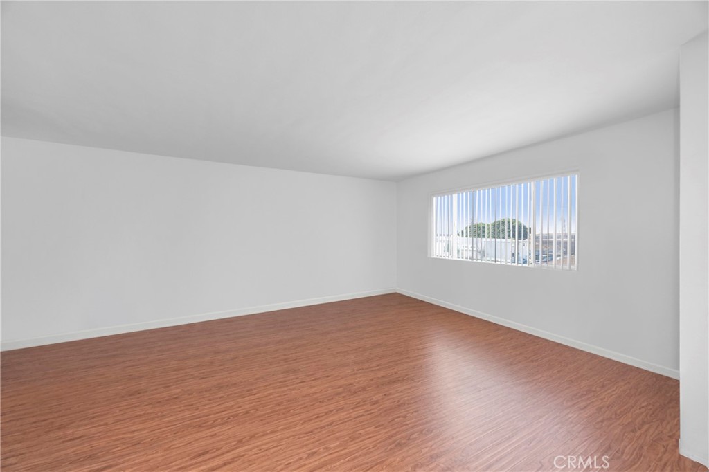 1311 S Grand 10 Property Photo 5