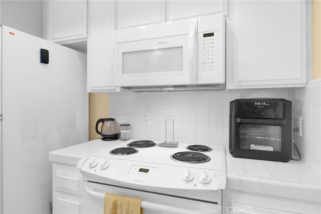 1311 S Grand 10 Property Photo 8
