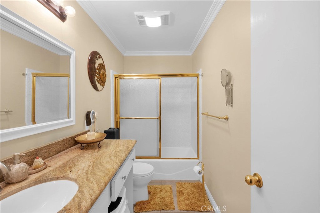 1311 S Grand 10 Property Photo 11