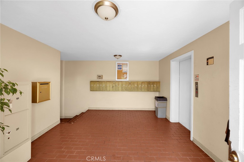 1311 S Grand 10 Property Photo 13