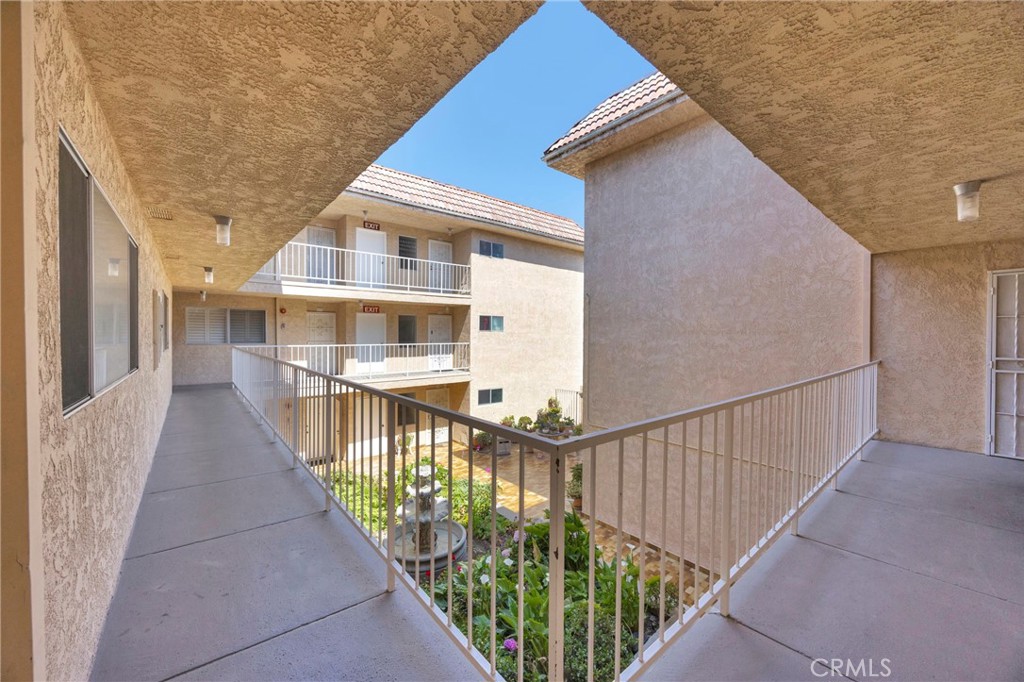 1311 S Grand 10 Property Photo 16
